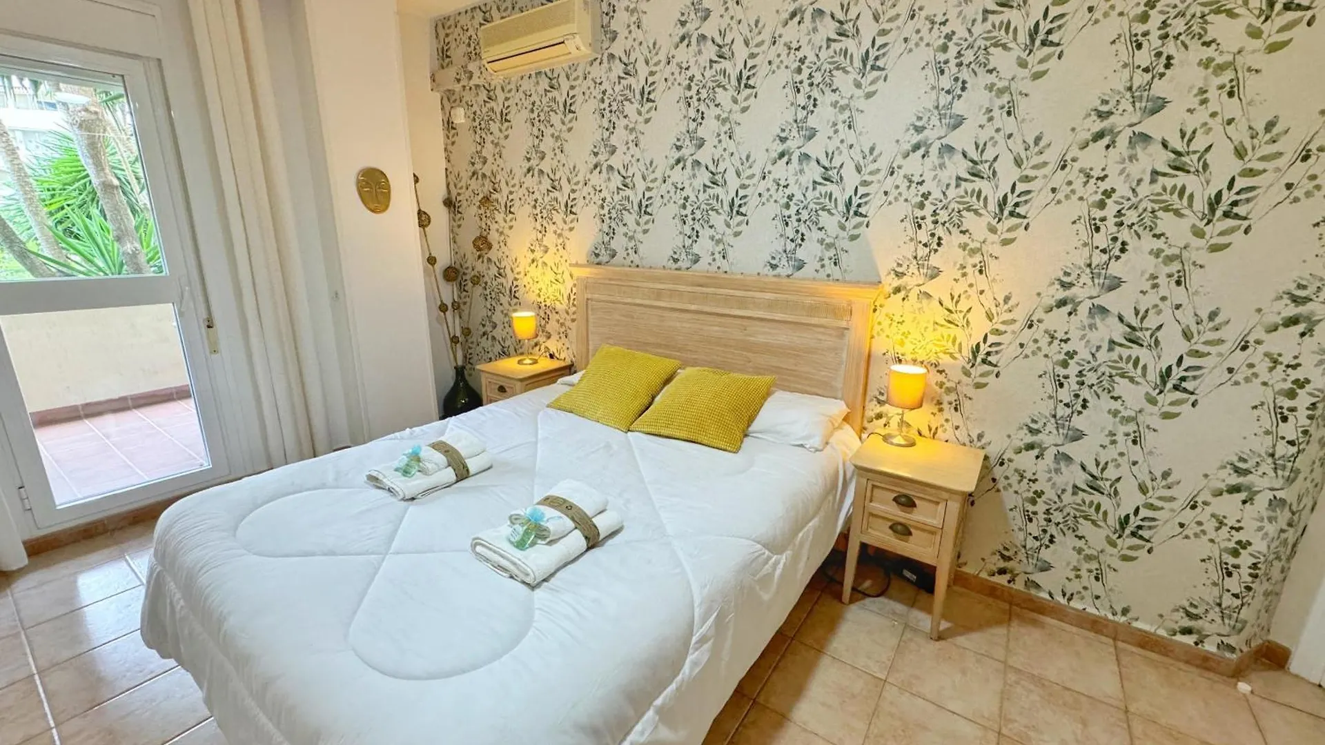 797 Holiday Rentals- Precioso Piso Con Vistas Al Jardin En Benalbeach Бенальмадена 0*,